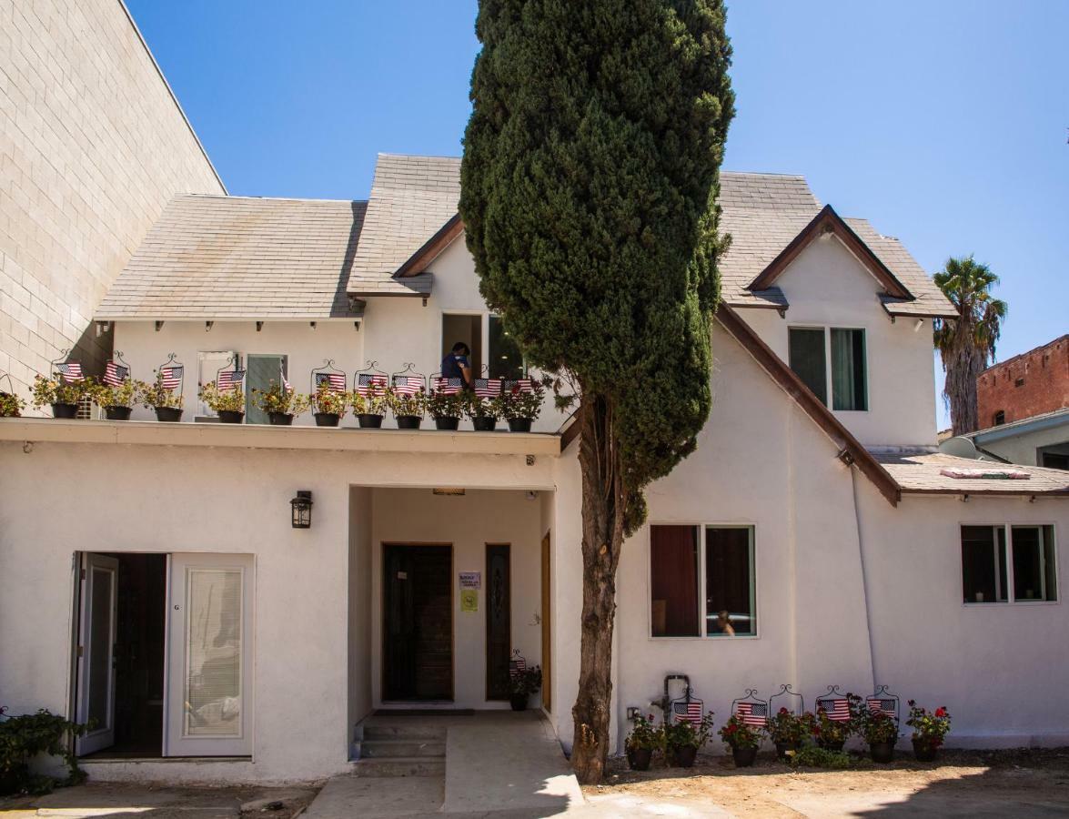 Rumi Los Angeles Eksteriør billede